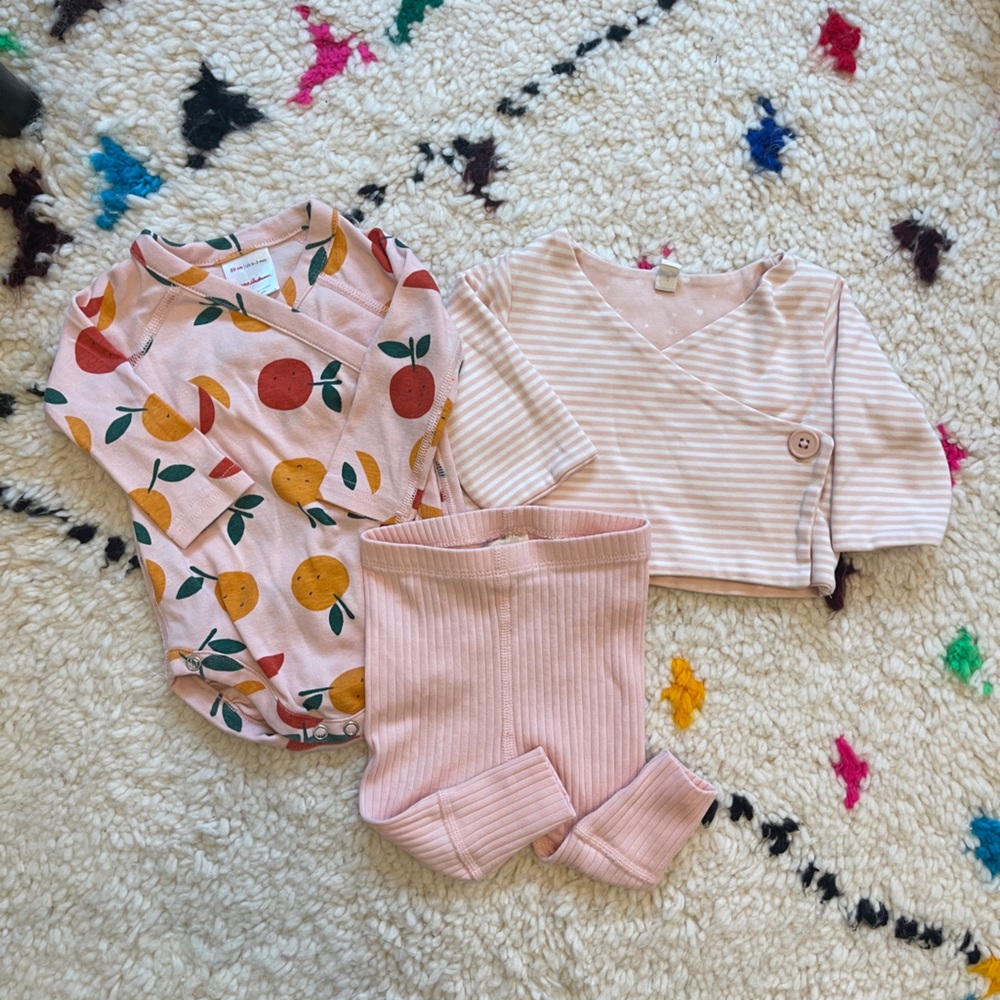 SOLD Hanna Andersson Bundle of 3 Pieces (S 0-3m)